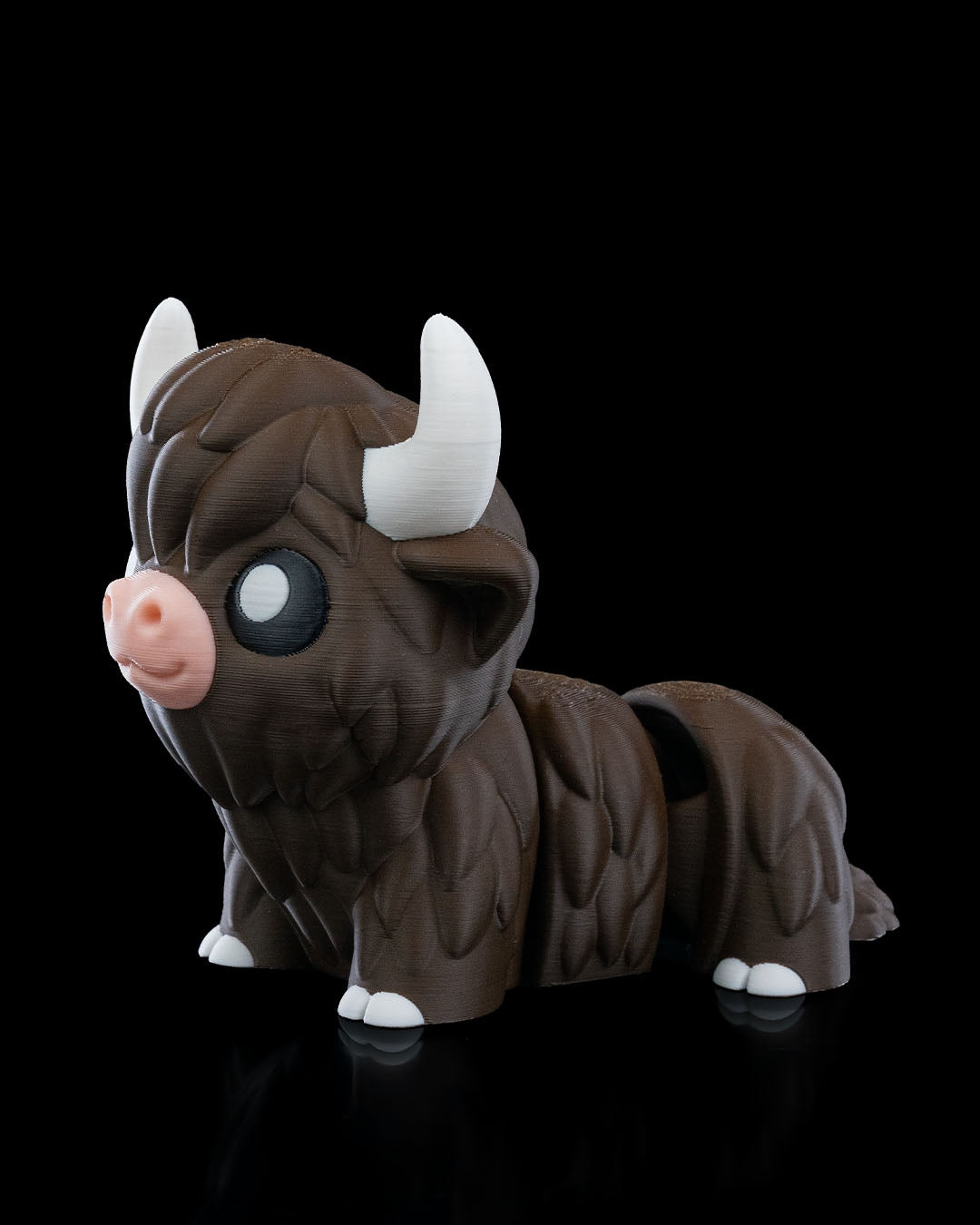 Chill Highland Cow - Cozy 3D-Printed Animal Figurine