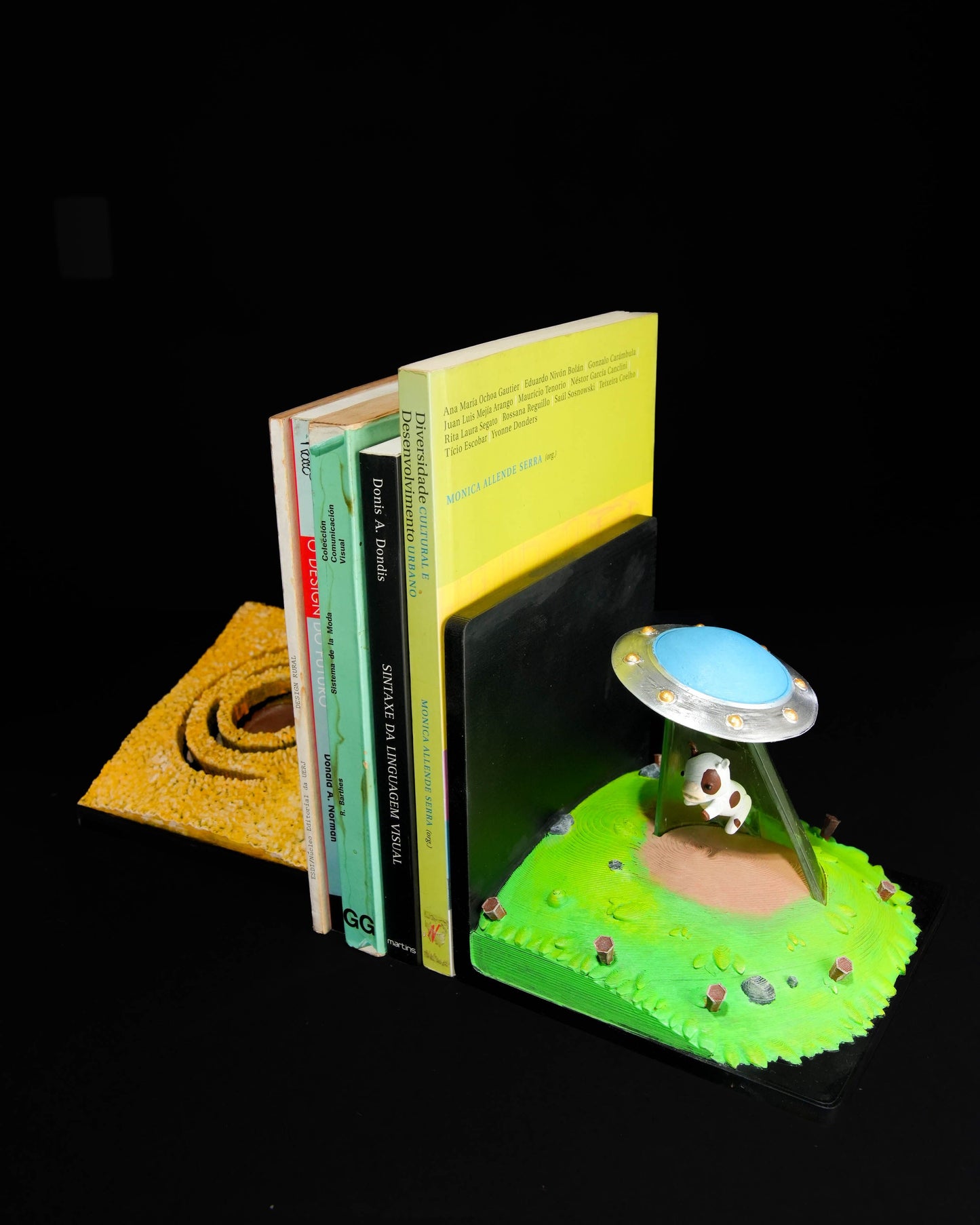 Alien Invasion Bookend