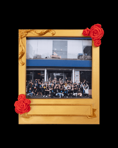 Bloom Frame | Magnetic Photo Frame (Instax Mini or Polaroid 600)