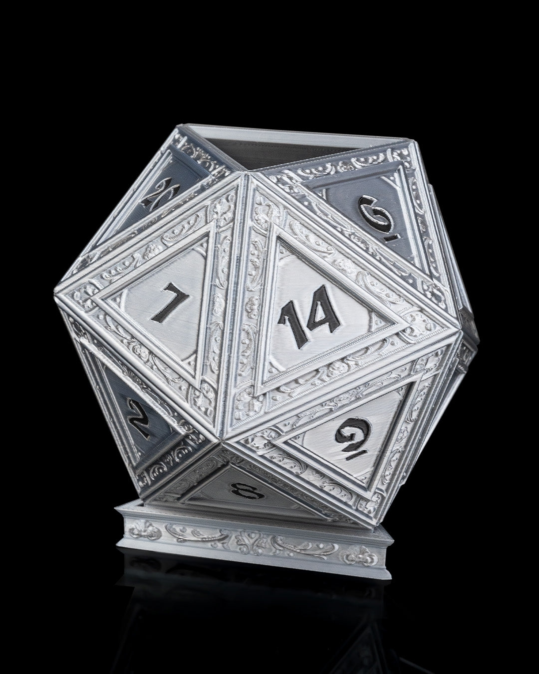Champion's D20 Planter – A Roll for Nature