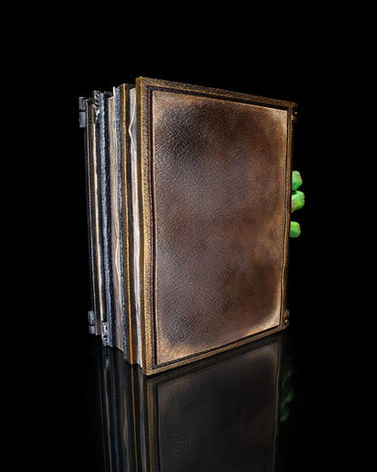 Creeping Out Book Nook