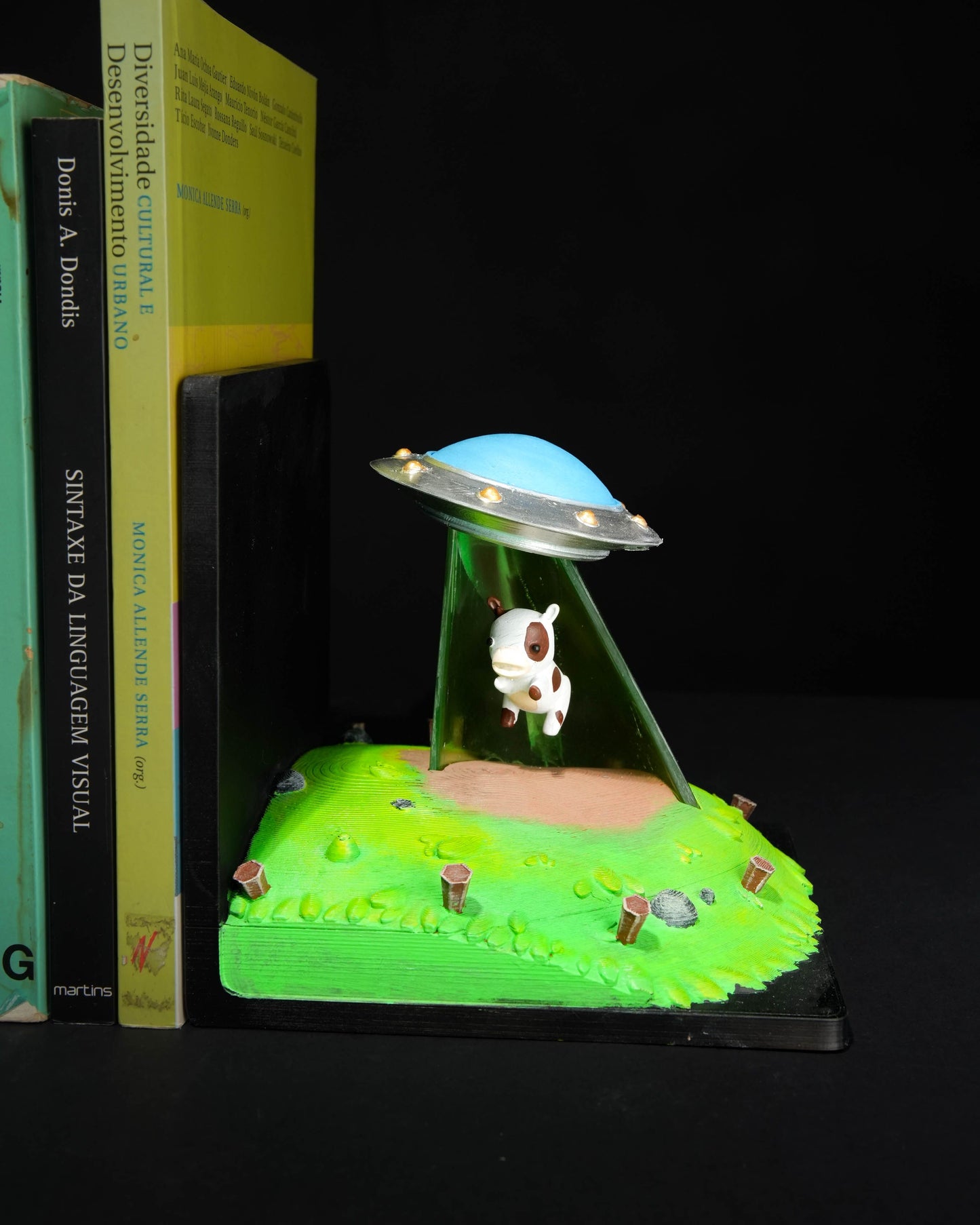 Alien Invasion Bookend