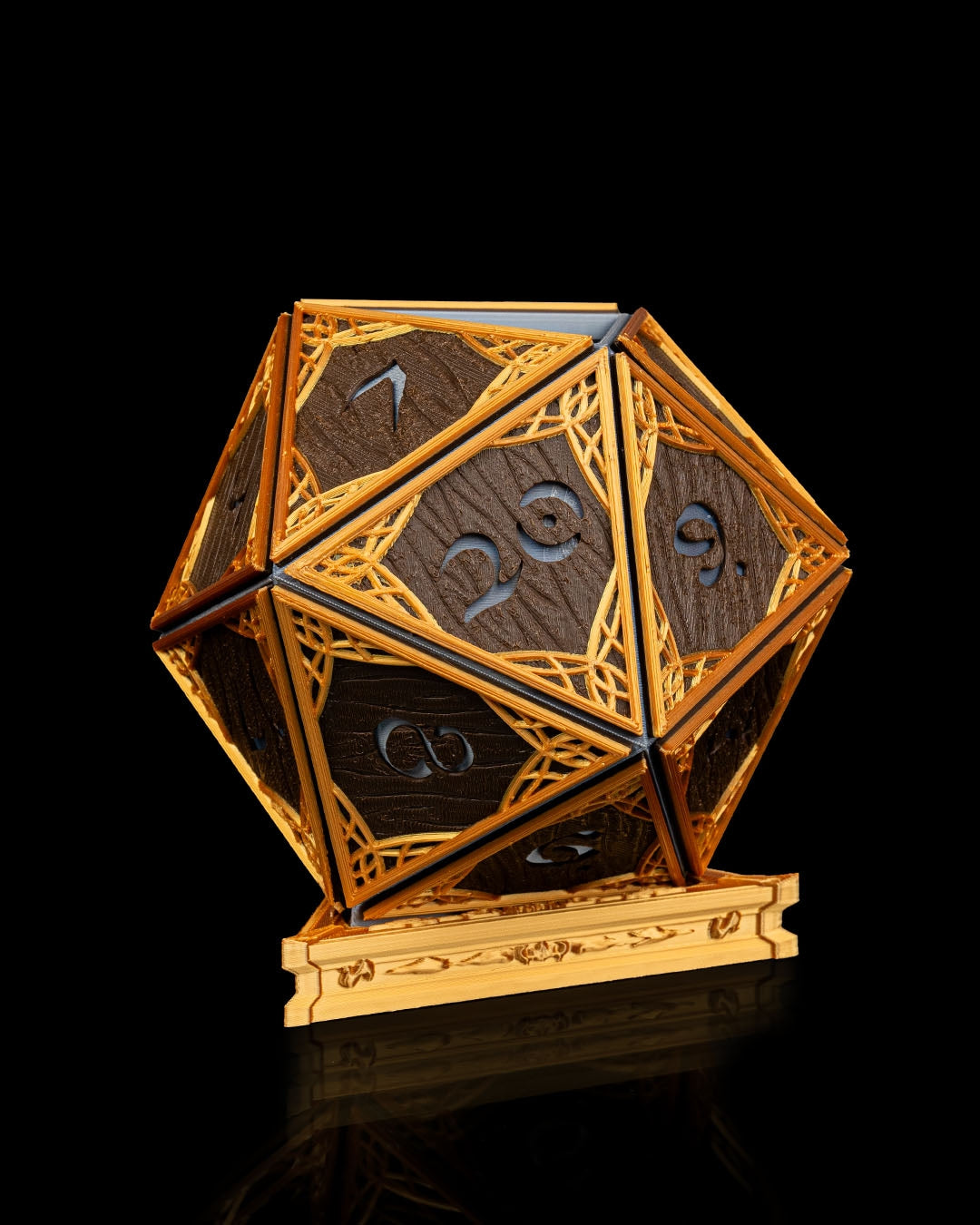 Elven D20 Planter – A Touch of Nature’s Grace