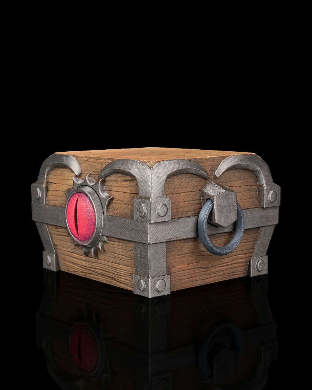 Eyekeep Chest Deck Box