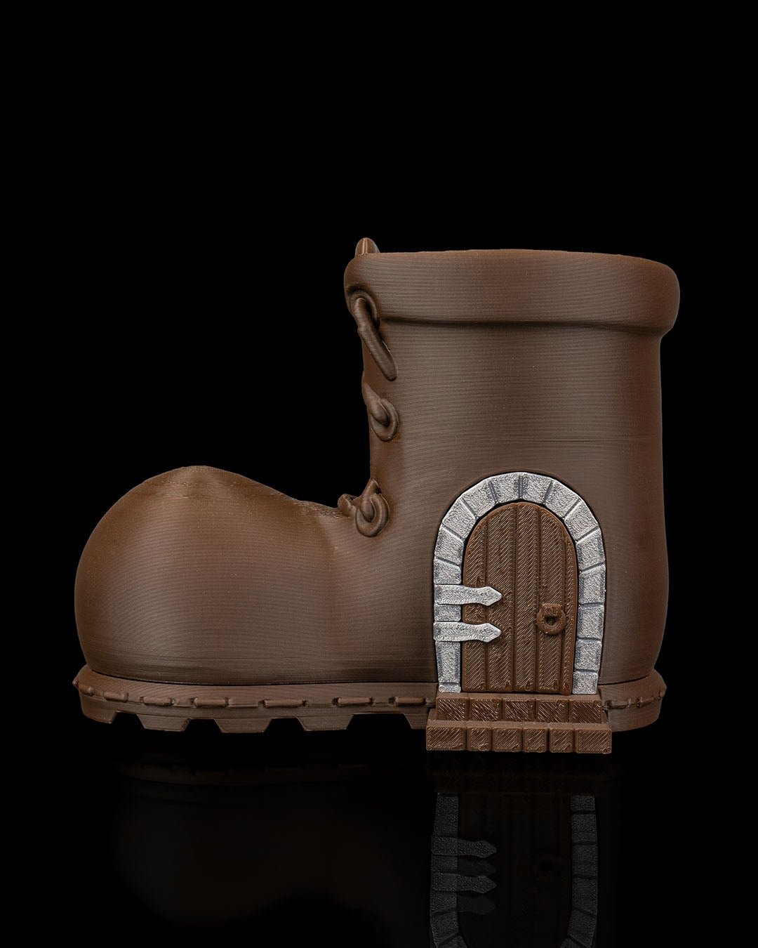 Fairy Step Inn – 3D Printed Boot-Shaped Fairy House for Whimsical Garden Decor