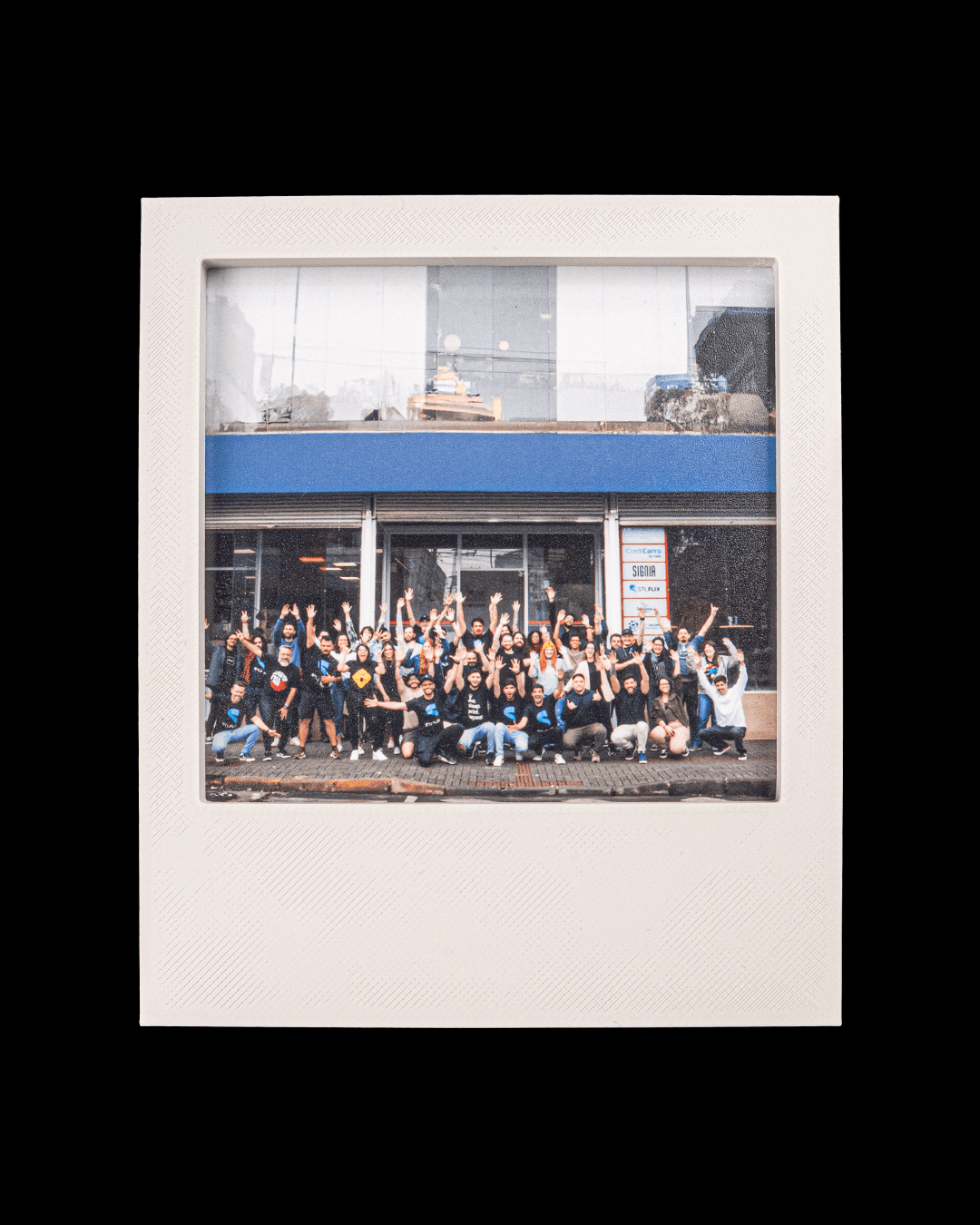 Instant Moment | Magnetic Photo Frame (Instax Mini or Polaroid 600)