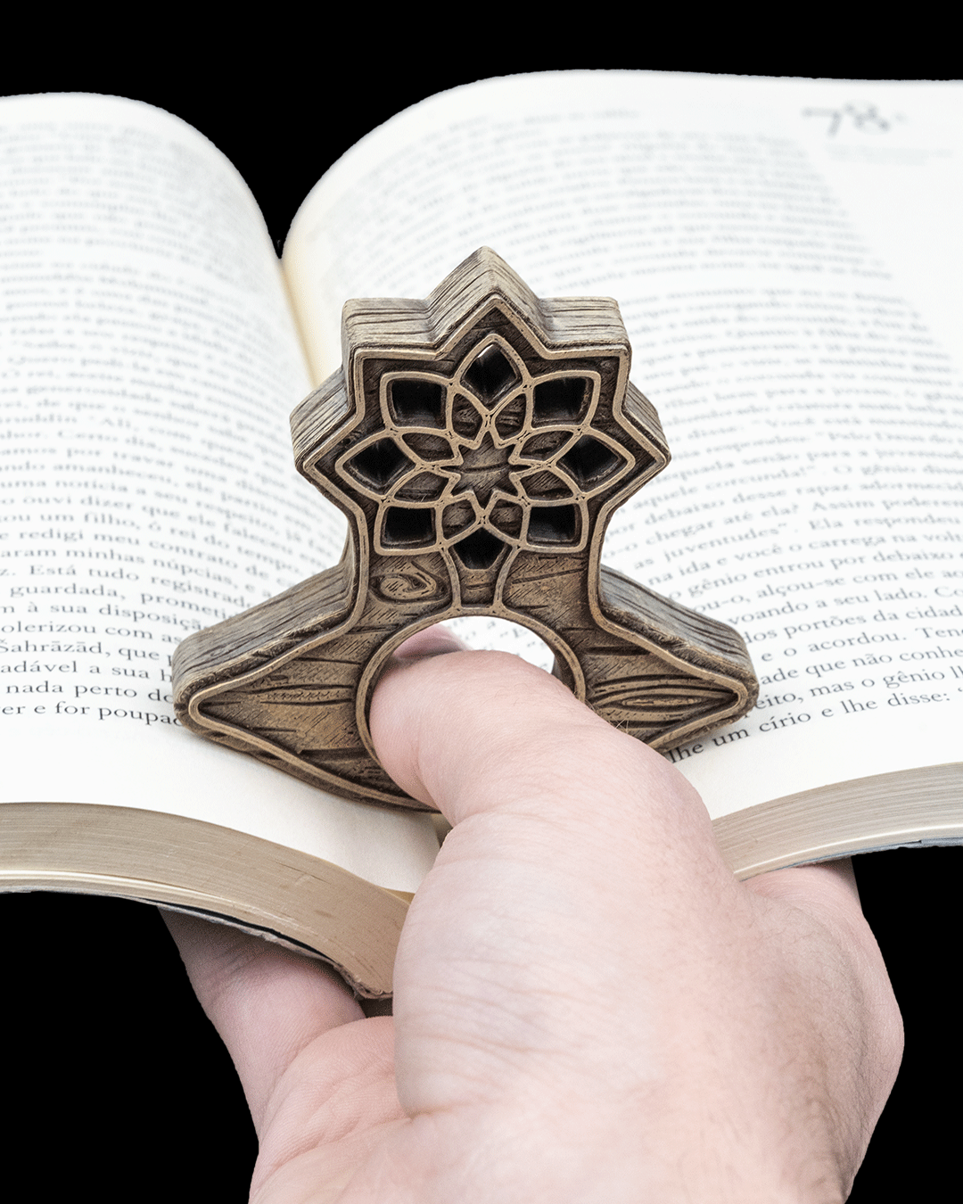 Mystic Page Holders – 3D Printed Thumb Rings in Fantasy-Inspired Designs