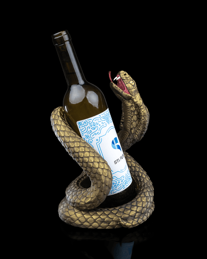Naja’s Embrace Wine Bottle Holder