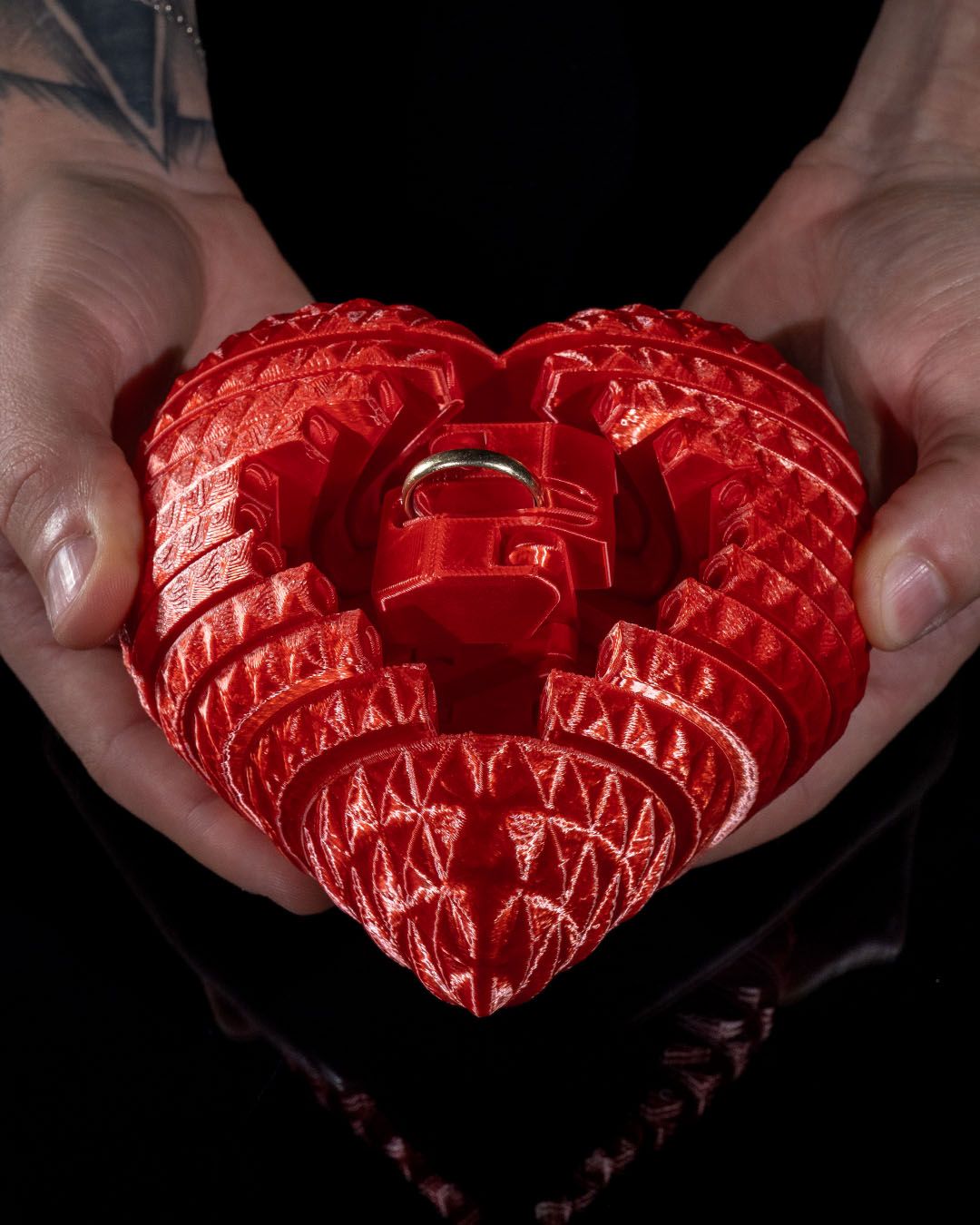 Open Heart Ring Box – A Unique & Romantic Keepsake